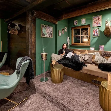 Hit The Sky فندق 4*