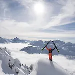 Hit The Sky 4*